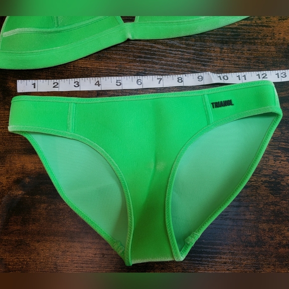 S top, XXS bottom, *Rare* Triangl- lime neoprene Small top, XXS bottom, D cup - Picture 11 of 16